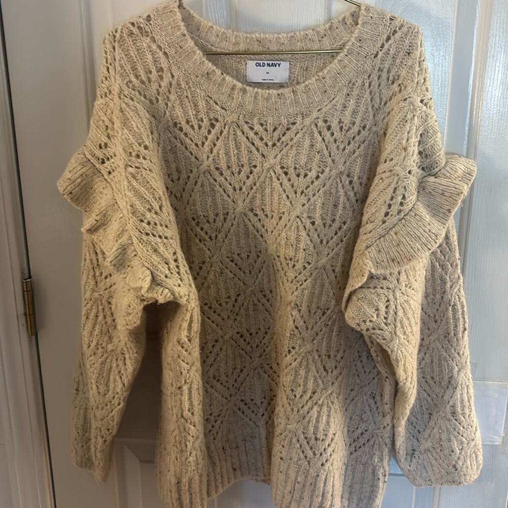 Old navy sweater